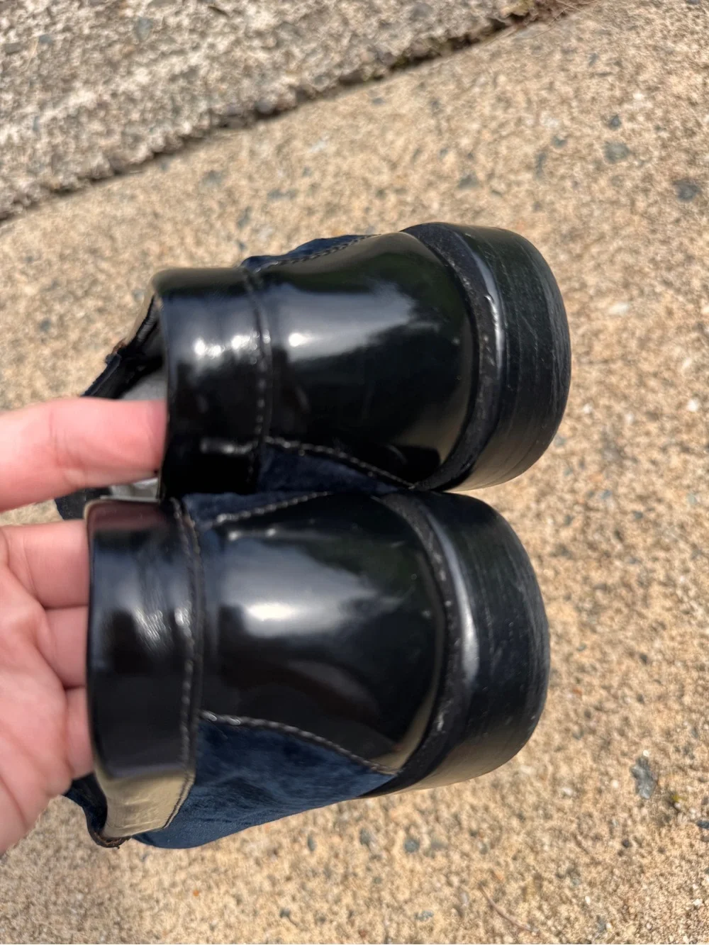 G.H. Bass & Co. Weejuns Navy blue Velvet Penny. Loafers Size 9M